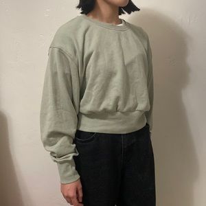 TNA Cropped Sweatshirt in AiryAF Fleece